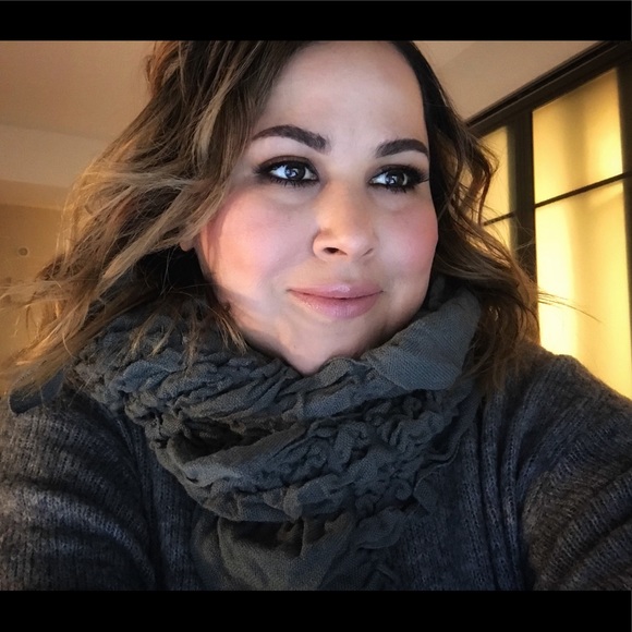 Meet your Posher, Kat - Picture 1 of 1